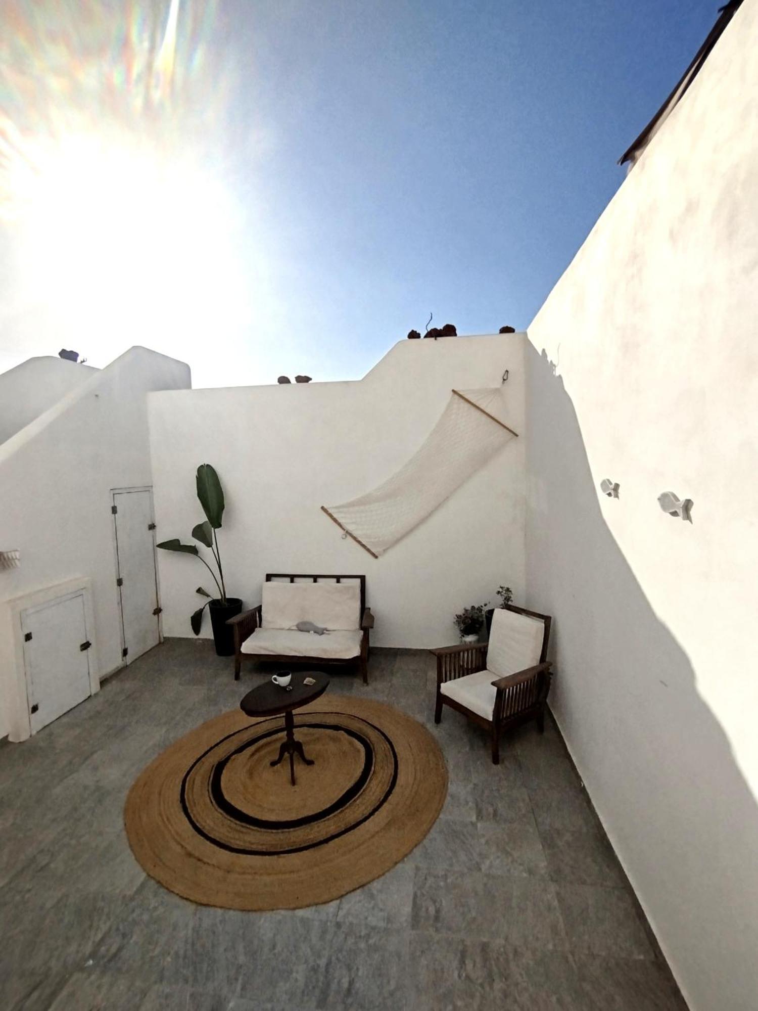 Ab Green Living Santorini Emporio  Екстериор снимка